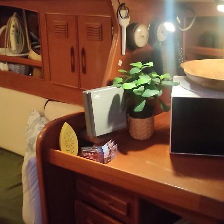 Boat-Apartamento Flotante Cadiz.. La Juanita Arroyo Eksteriør bilde
