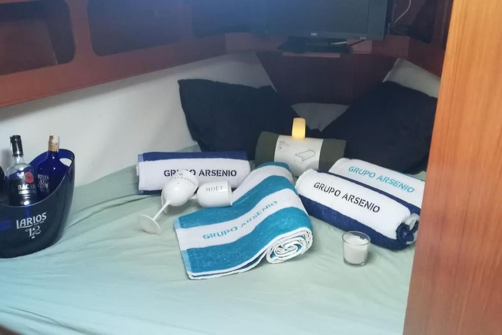 Boat-Apartamento Flotante Cadiz.. La Juanita Arroyo Eksteriør bilde